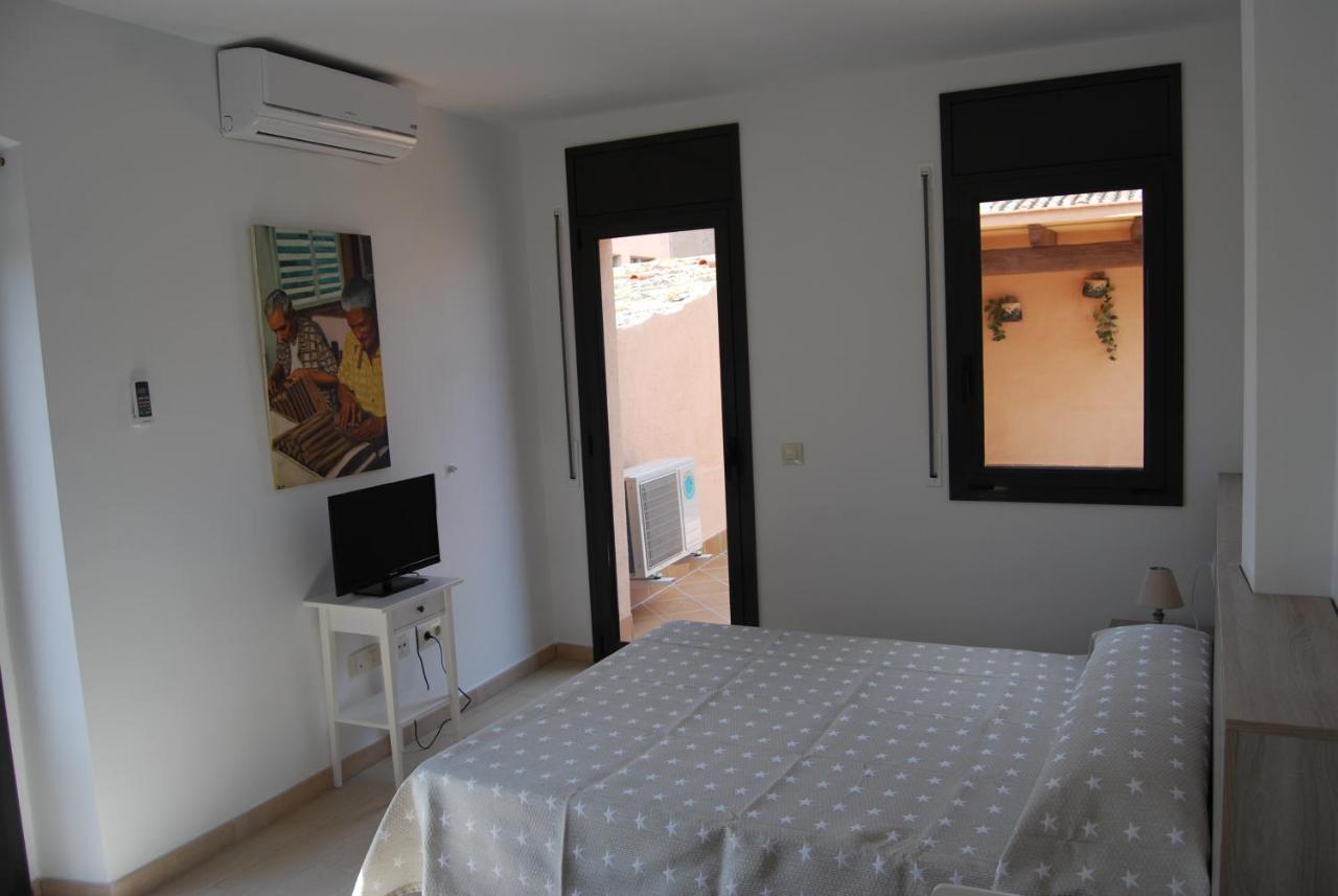 Apartaments Fonda Comerc Torroella de Montgrí Dış mekan fotoğraf